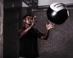 Dynamax Medicine Balls -Fitness Equipment XX76 web 2 rq7cxw